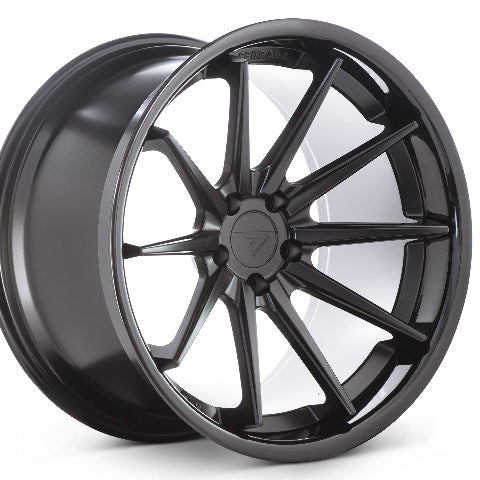Ferrada FR4 Matte Black / Gloss Black Lip