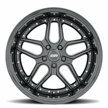 ESR CS15 18-Inch Gloss Black