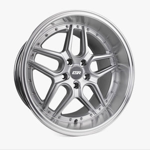 ESR CS15 18-Inch Hyper Silver