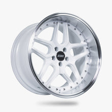 ESR CS15 18-Inch Gloss White