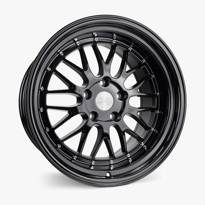 ESR SR05 18-Inch Gloss Black